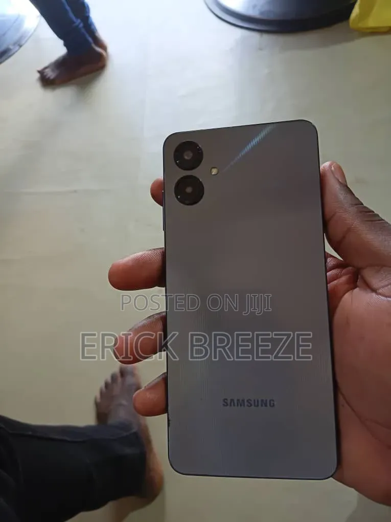 Samsung Galaxy A06 64 GB Black