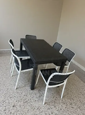 Home Apartment Restaurant Cafes Plastic Table and Chairs for Dining