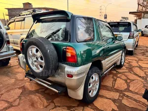 Toyota RAV4 Automatic 2000 Green