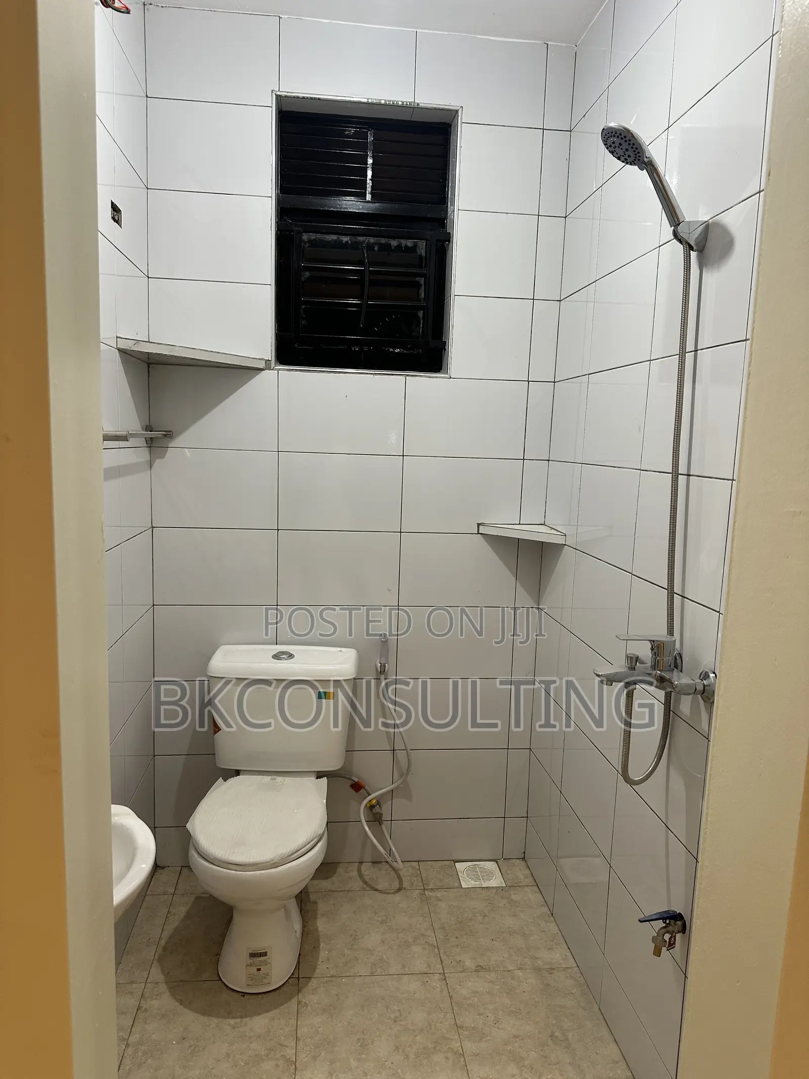 1bdrm Apartment in M&K Housing Services, Ssabagabo-Makindye for rent