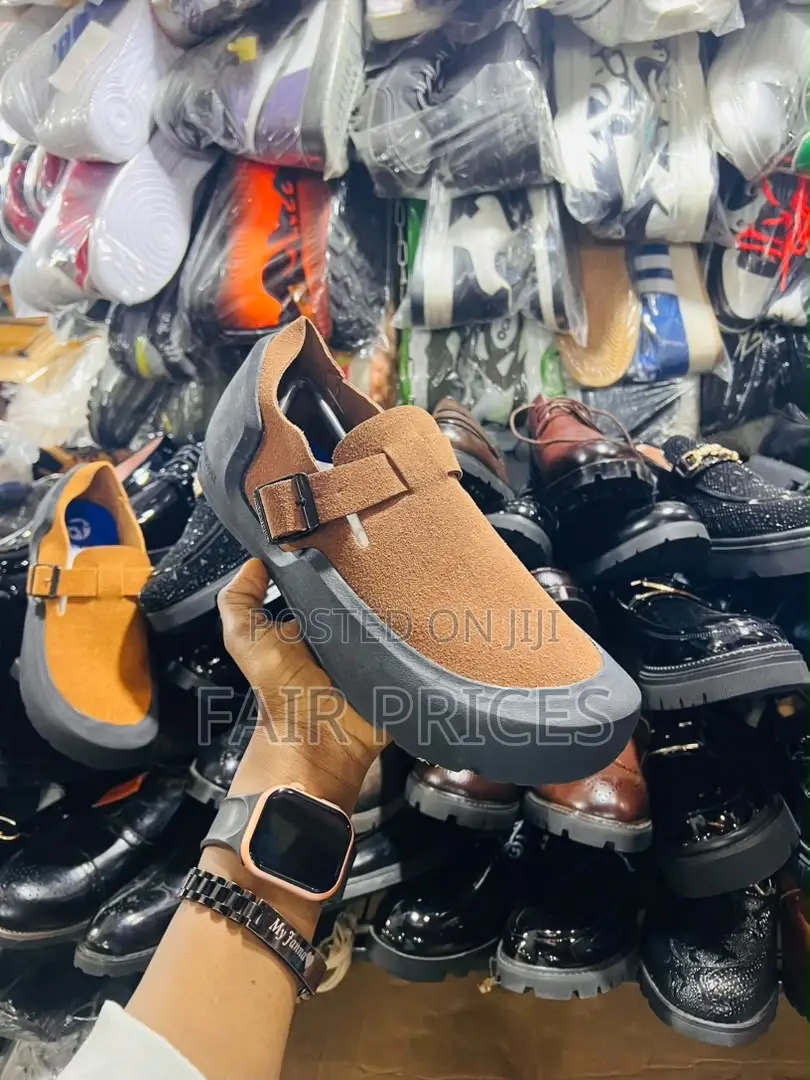 Crocs Closed Shoes Available Size 40-45