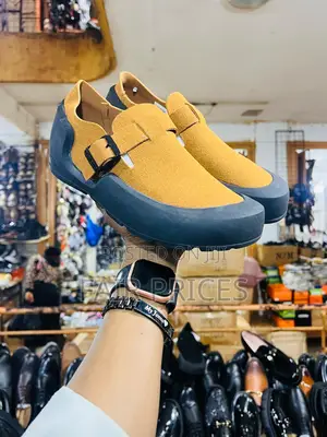 Crocs Closed Shoes Available Size 40-45
