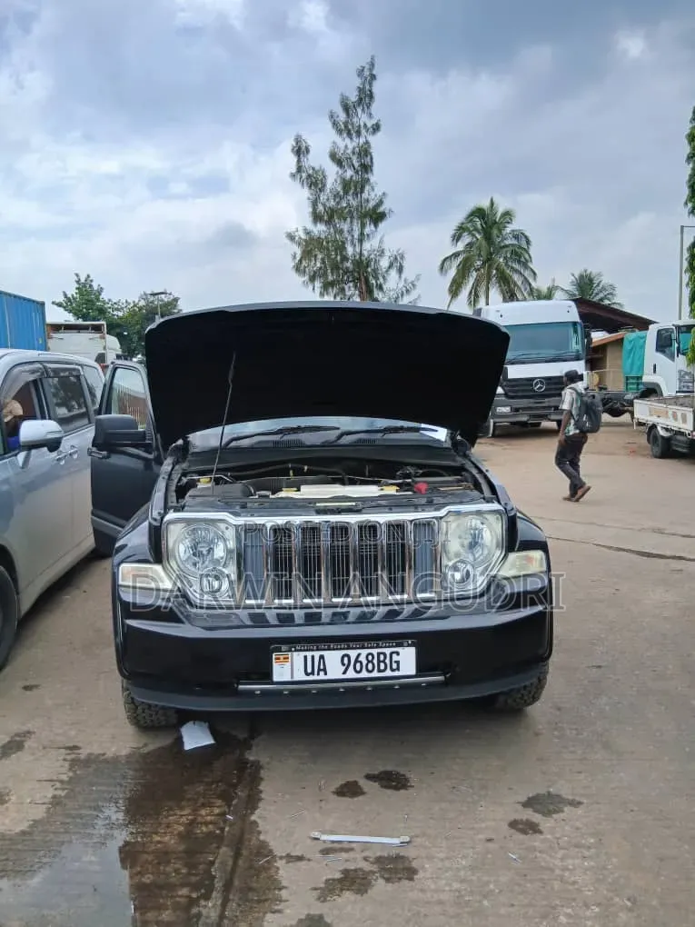 Jeep Cherokee 2010 Black