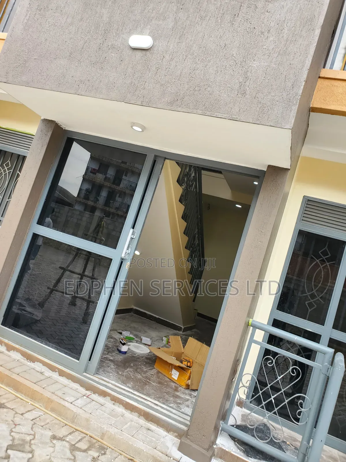 Painting Services – Walls, Metals, Floors, Ceilings, Kerbs, Wood Etc