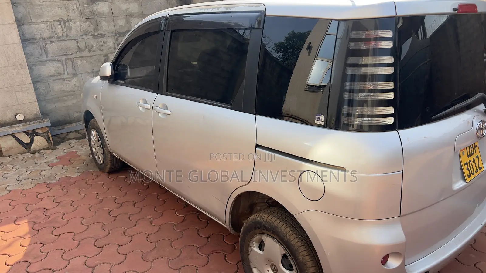 Toyota Sienta 2006 Silver