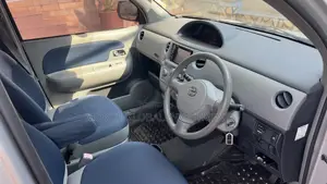 Toyota Sienta 2006 Silver