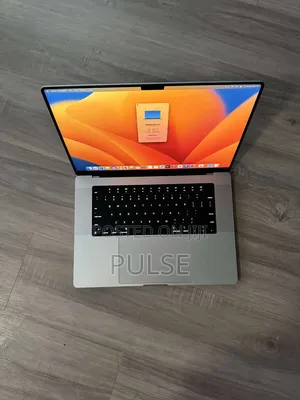Laptop Apple MacBook Pro 2023 M2 Max 16GB Apple M4 Pro SSD 512GB