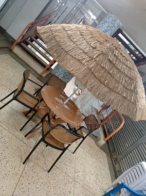 Restaurant Garden Beach Set With Umbrella 4 Plastic Chairs and Table
