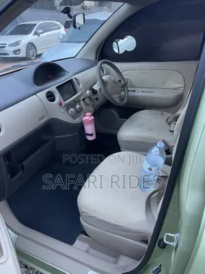 Toyota Sienta 2007 Green