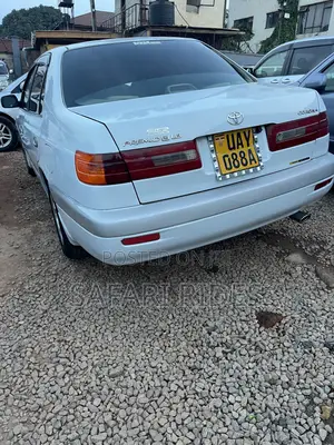 Toyota Corona Premio 2001 White