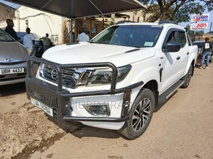 Nissan Navara 2015 White