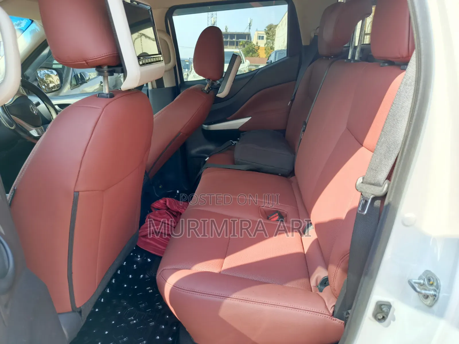 Nissan Navara 2015 White