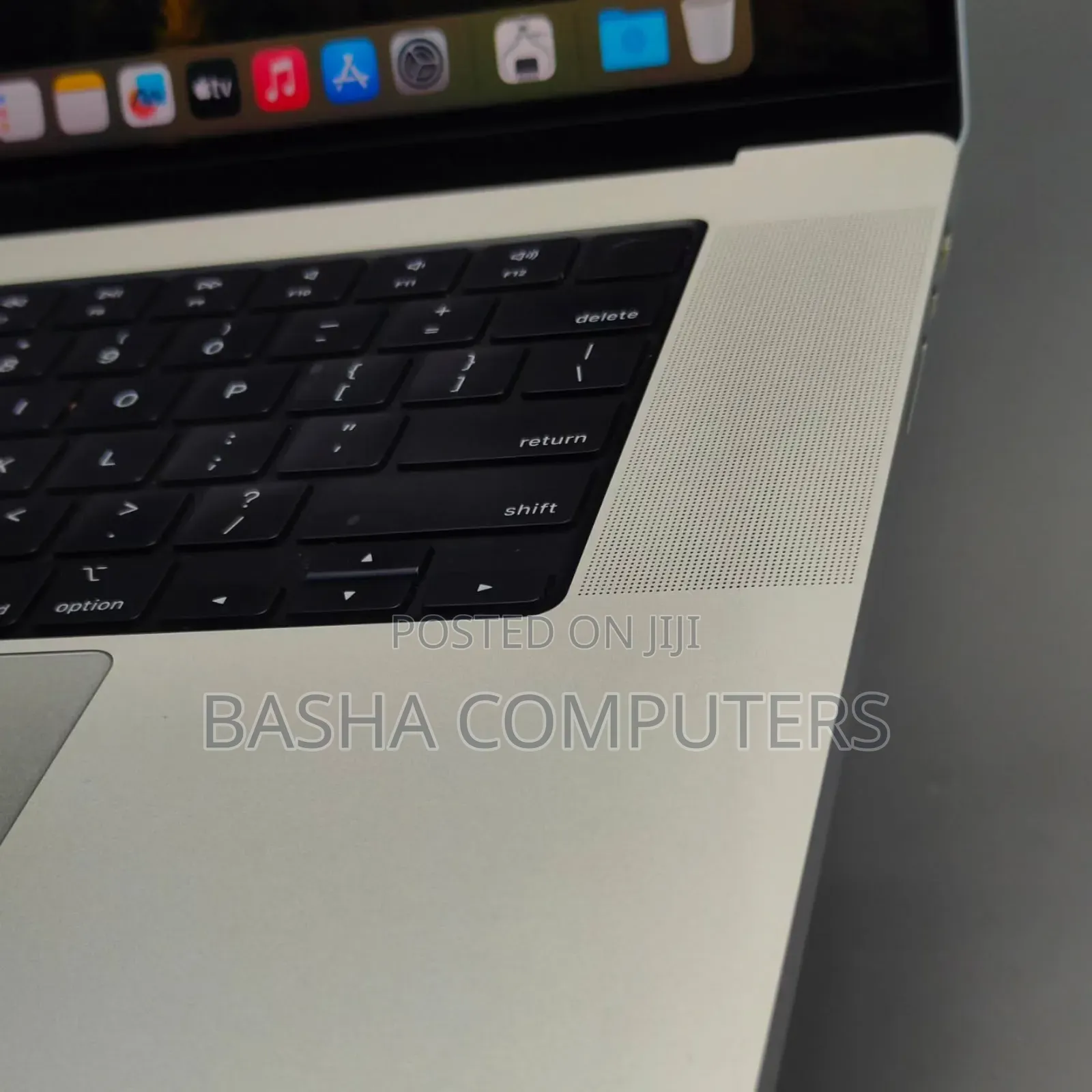 New Laptop Apple MacBook Pro 2020 M1 16GB Apple M1 SSHD+SSD 512GB