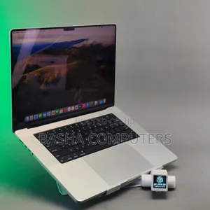 New Laptop Apple MacBook Pro 2020 M1 16GB Apple M1 SSHD+SSD 512GB