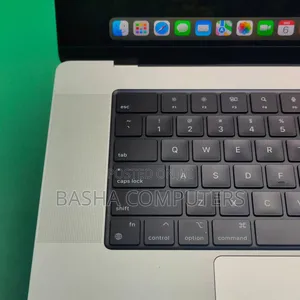 New Laptop Apple MacBook Pro 2020 M1 16GB Apple M1 SSHD+SSD 512GB
