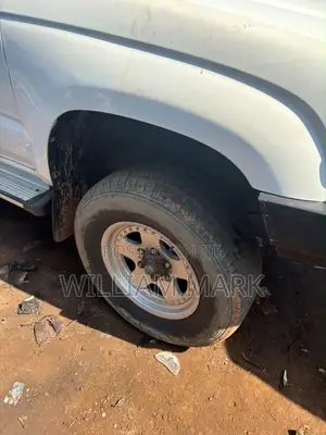 Toyota Hilux 2003 White