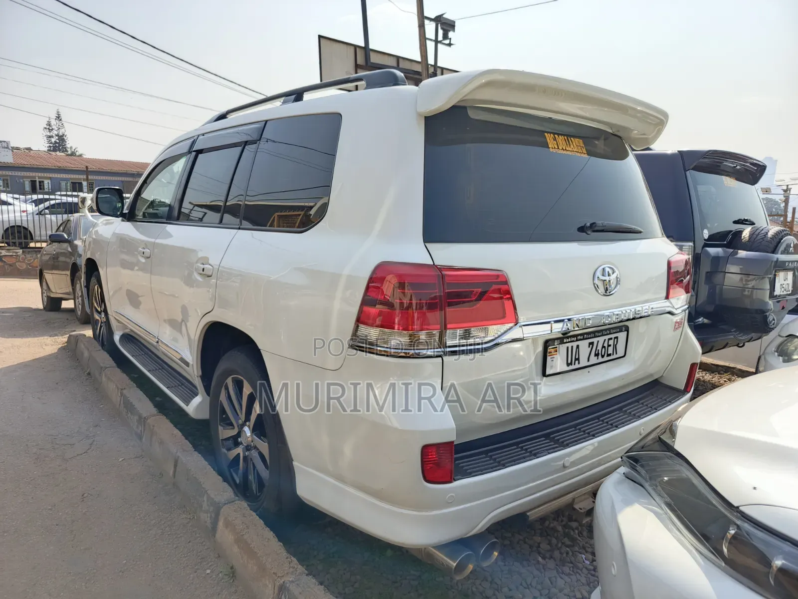Toyota Land Cruiser 2010 White