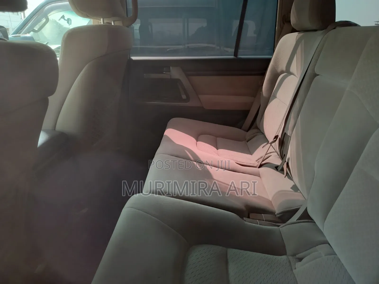 Toyota Land Cruiser 2010 White