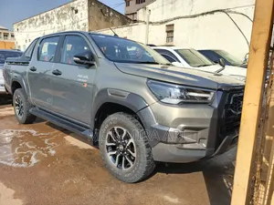 Toyota Hilux 2018 Green