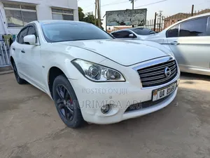 Nissan Fuga 2014 White