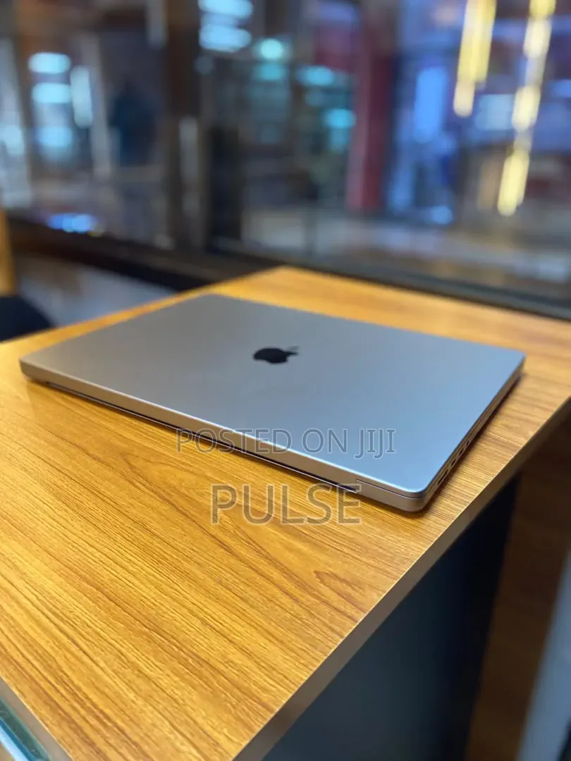 Laptop Apple MacBook Pro 2023 M2 Max 16GB Apple M2 Ultra SSD 256GB