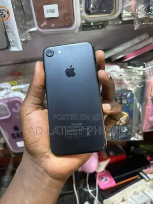 Apple iPhone 7 32 GB Black