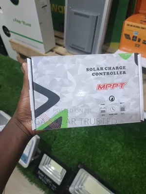 MPPT Solar Charge Controller