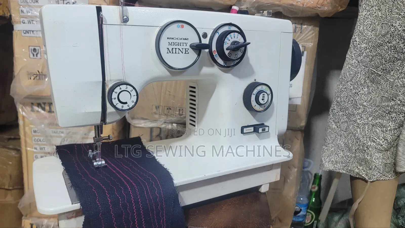 Original Reccer Zigzager Sewing Machine