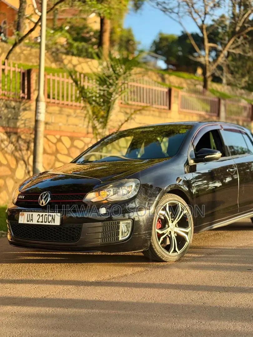 Volkswagen Golf GTI 2012 Black