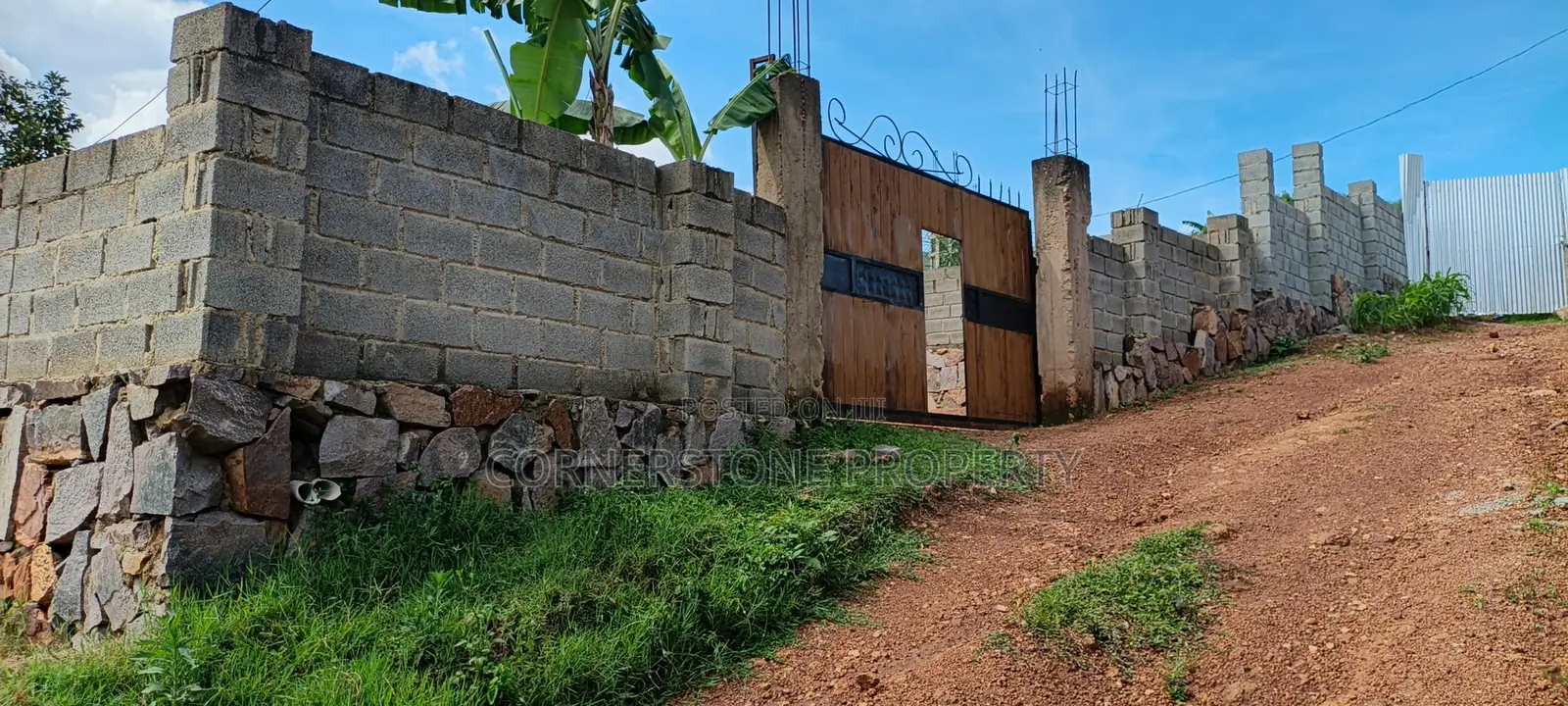 2bdrm House in Nangwa Estate, Mukono for sale