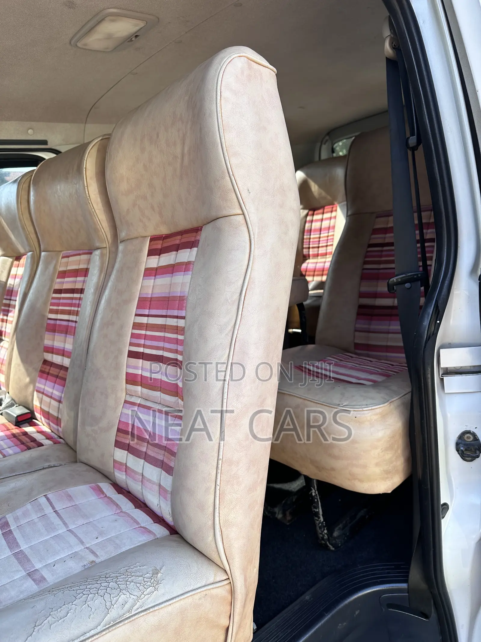 Toyota HiAce 2009 White