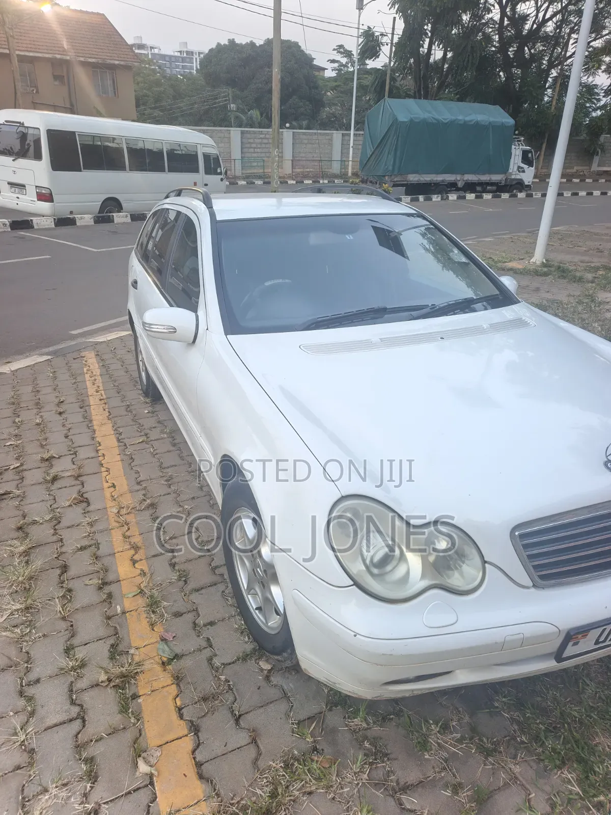 Mercedes-Benz C180 2003 White