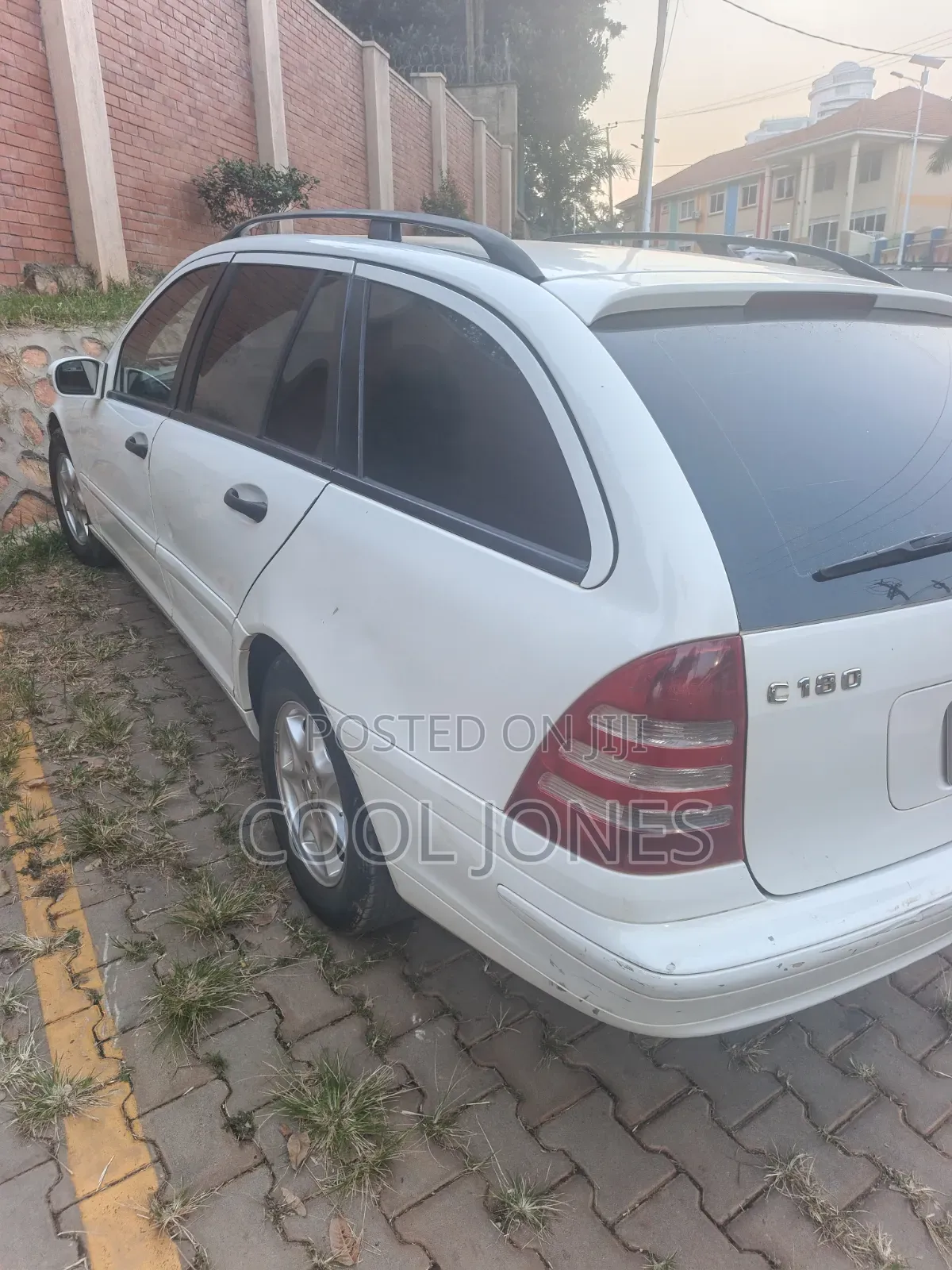 Mercedes-Benz C180 2003 White