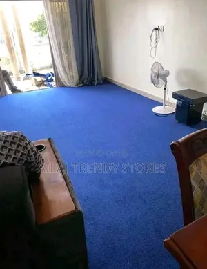 Plain Woolen Side to Side Carpets Per Square Metre