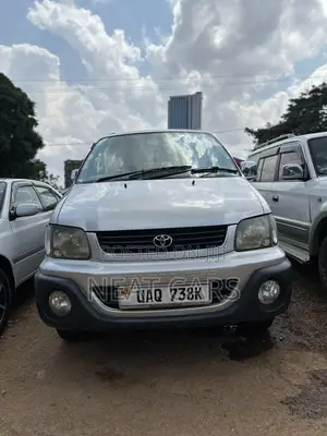 Toyota Noah 2001 Silver