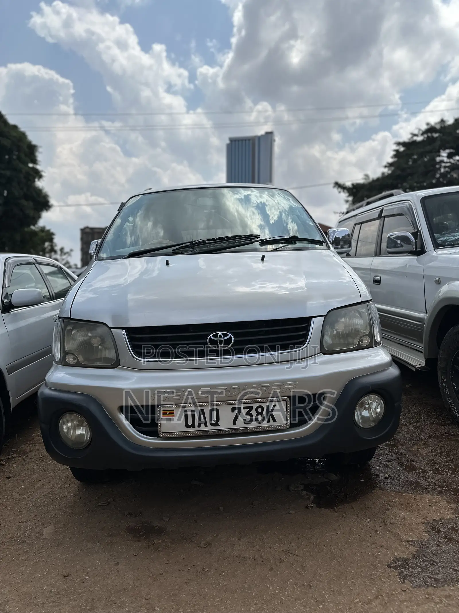Toyota Noah 2001 Silver