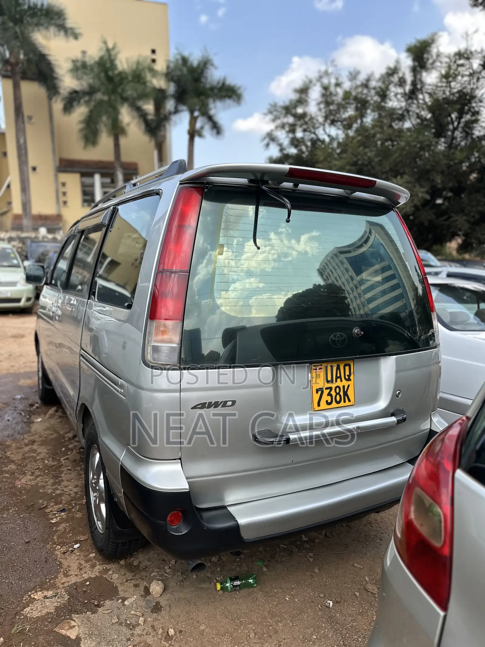 Toyota Noah 2001 Silver