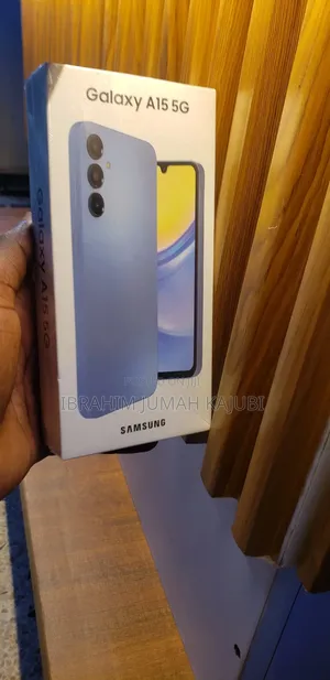 New Samsung Galaxy A15 5G 256 GB Gold