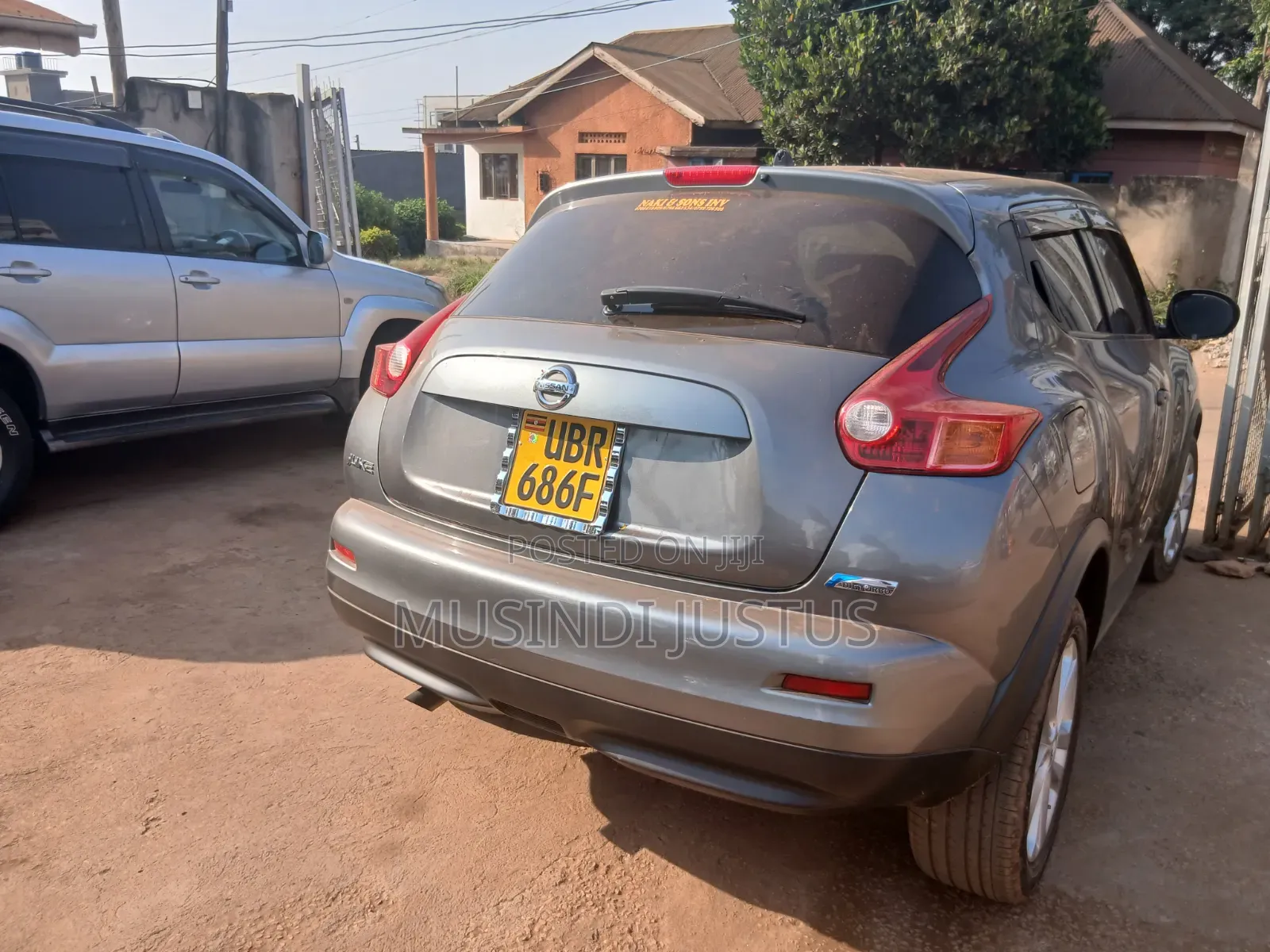 Nissan Juke 2011 Gray