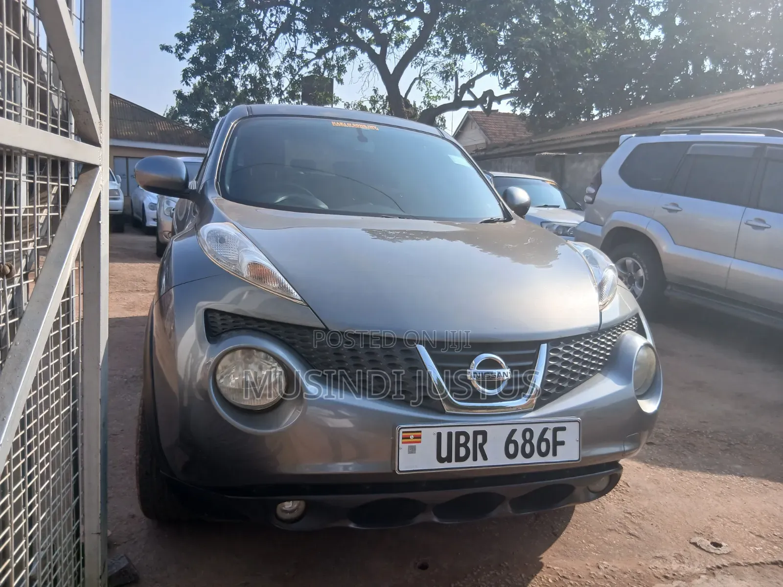 Nissan Juke 2011 Gray