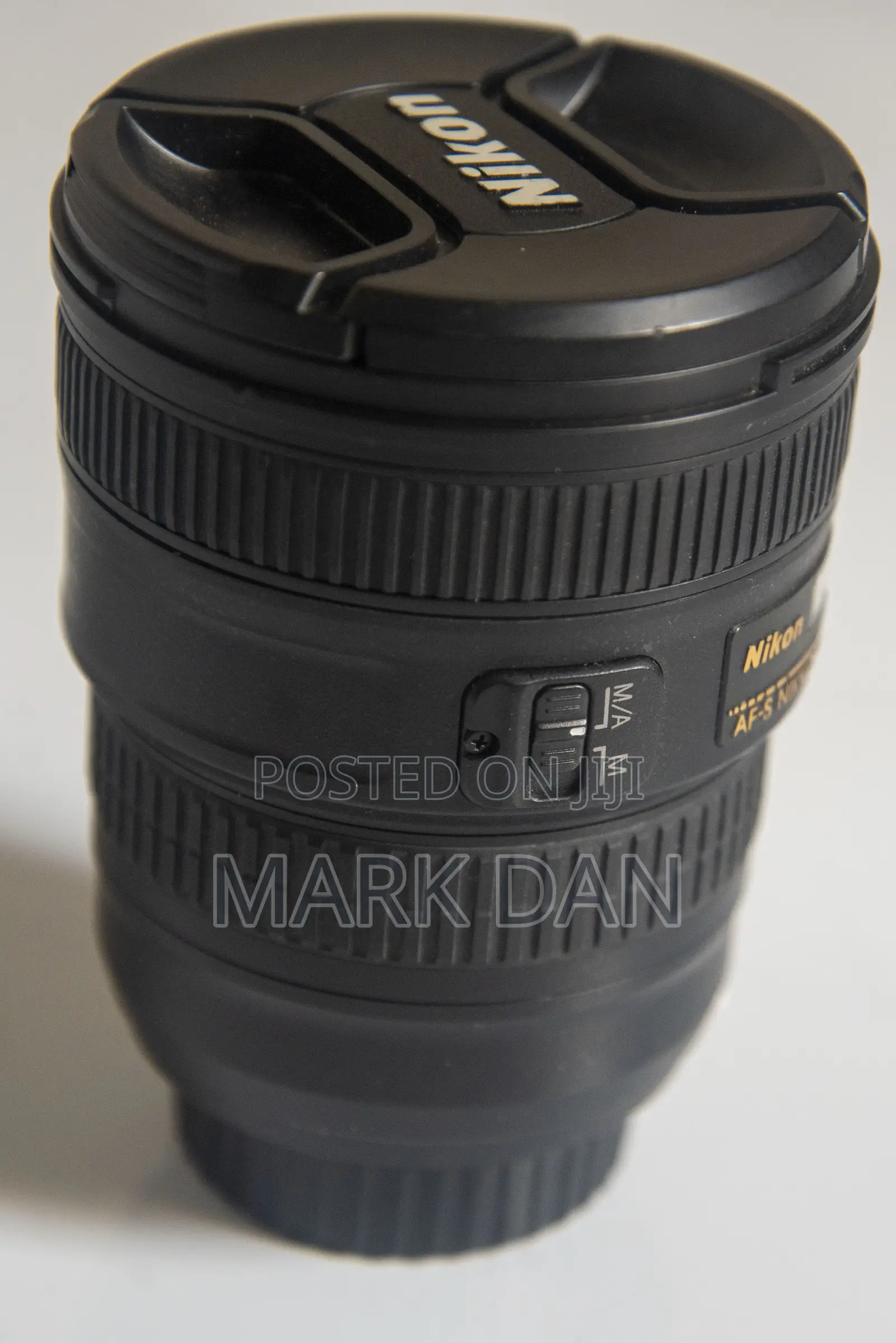 Nikon AF-S 18-35mm Wide Lense