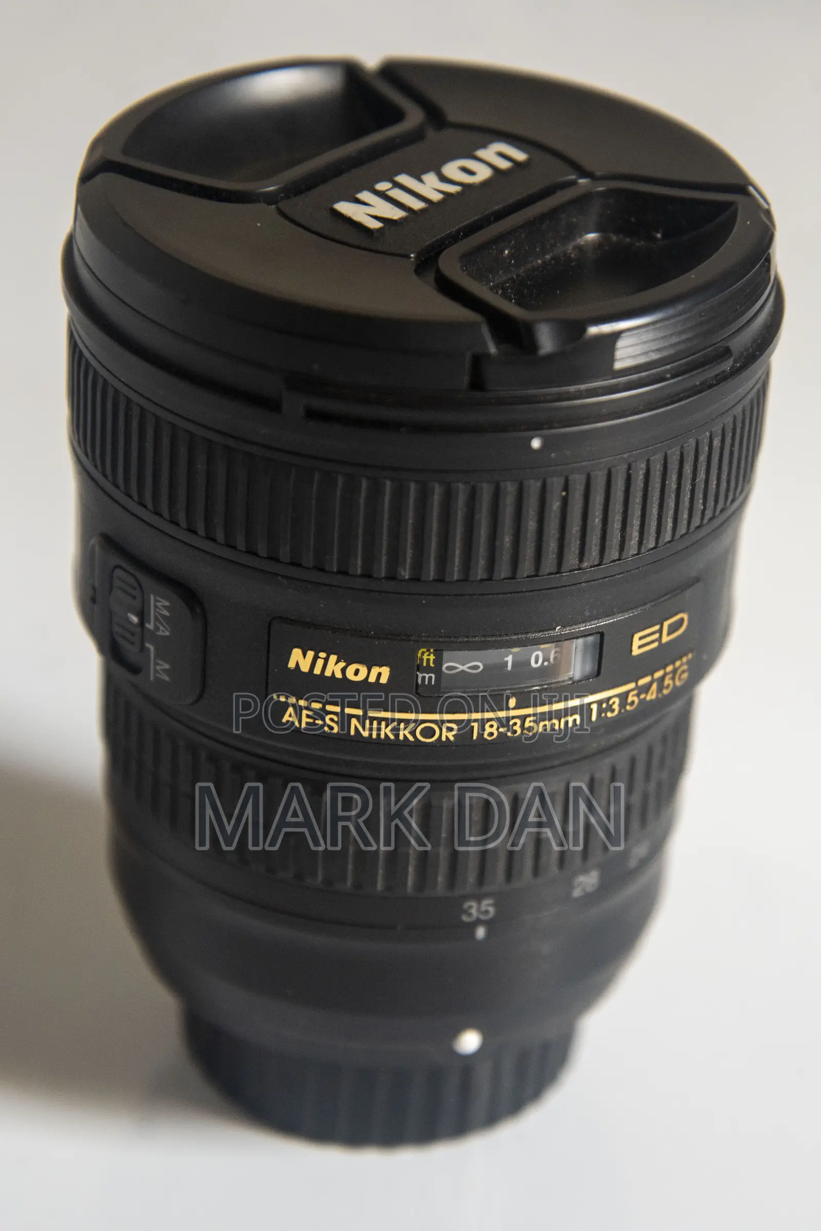 Nikon AF-S 18-35mm Wide Lense