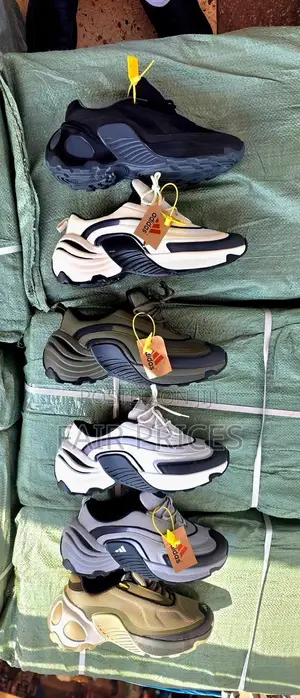 Original Adidas Jogging Sneakers