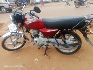 Bajaj Boxer 100 2025 Red
