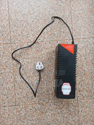 Ups (Uninterrupted Power Supply)