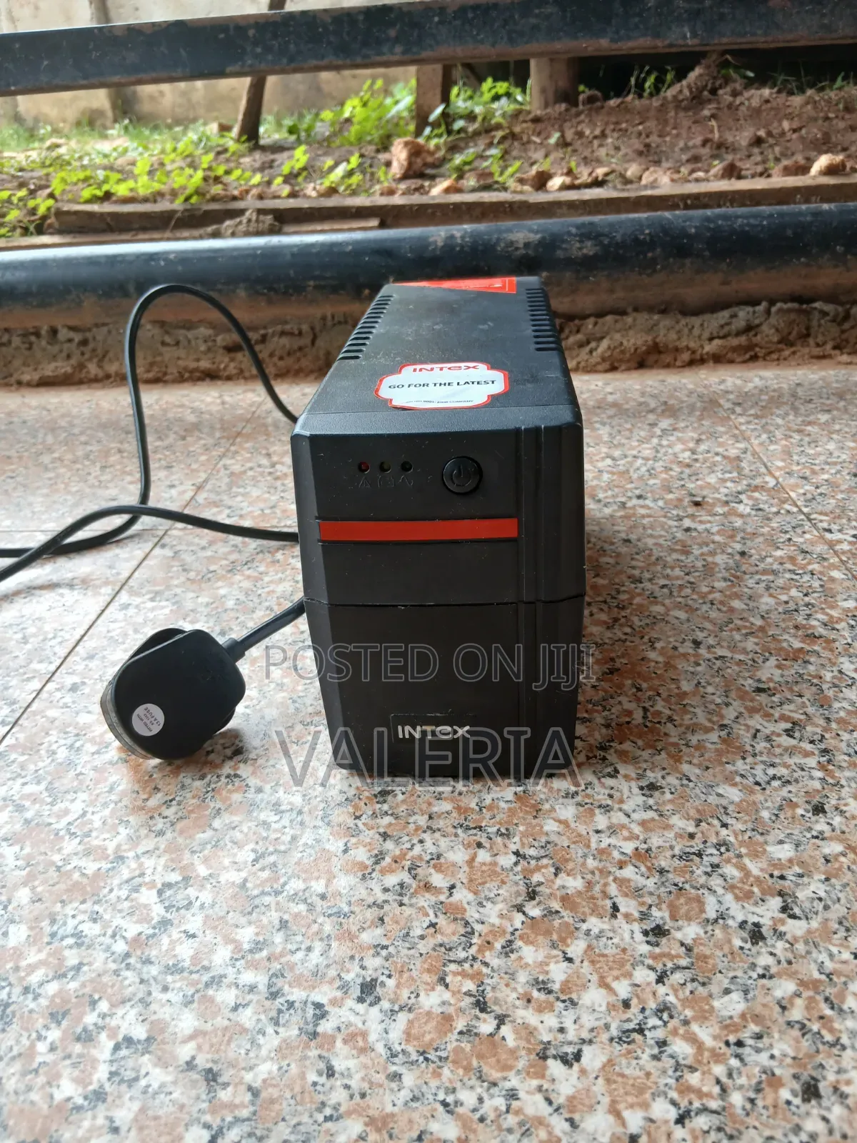 Ups (Uninterrupted Power Supply)