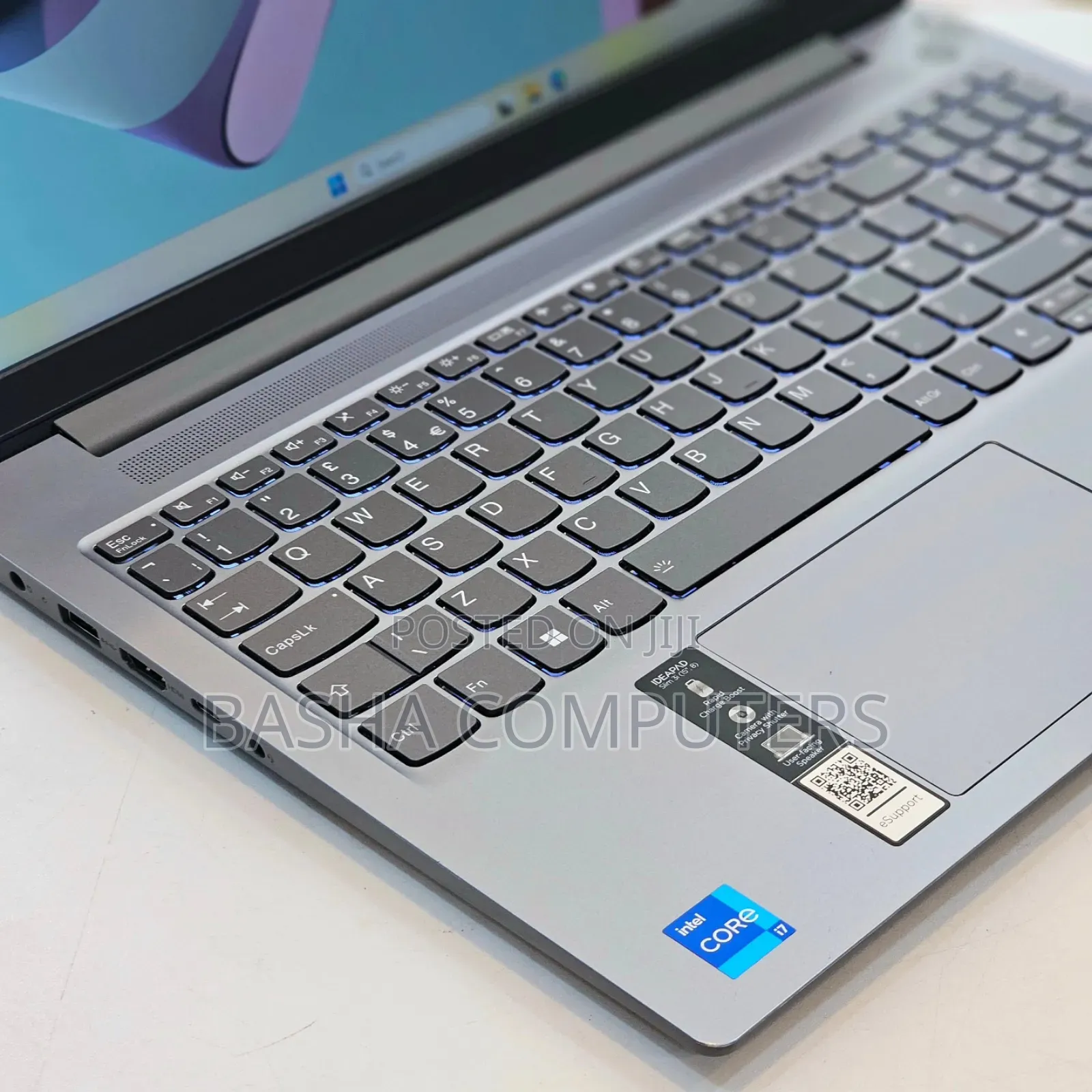 New Laptop Lenovo Ideapad 3 8GB Intel Core i7 SSD 256GB