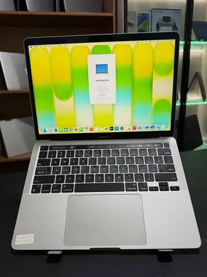 Laptop Apple MacBook Pro 2020 M1 8GB Intel Core i5 SSD 256GB