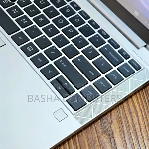 New Laptop HP EliteBook 830 G7 8GB Intel Core i7 SSD 256GB