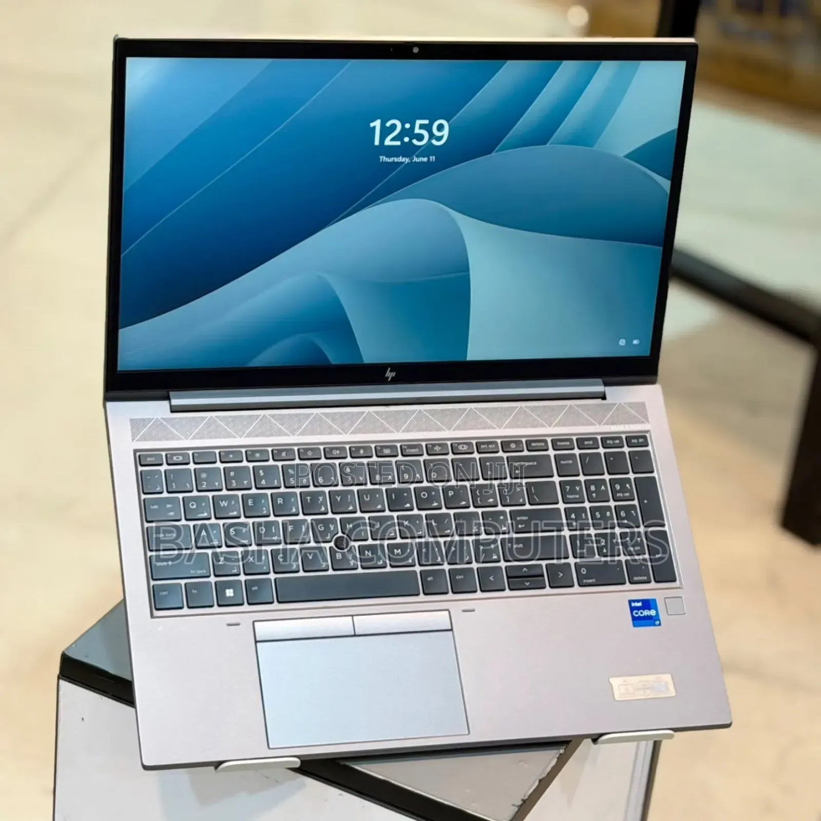 New Laptop HP ZBook Firefly G8 16GB Intel Core i7 SSD 512GB